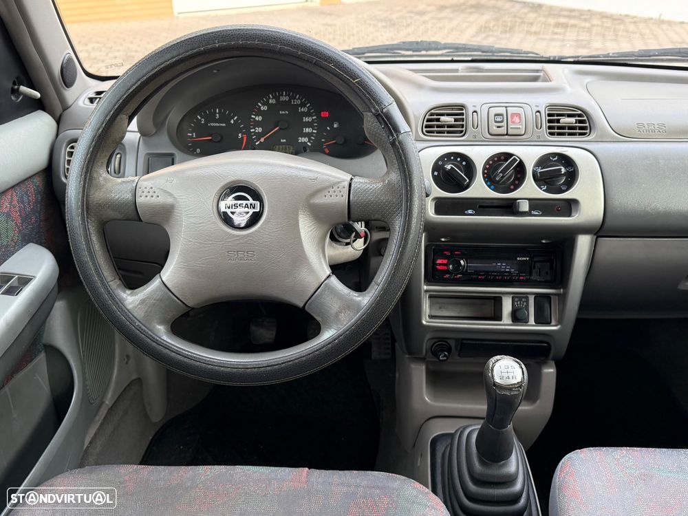 Nissan Micra 1.5 D Luxury - 17