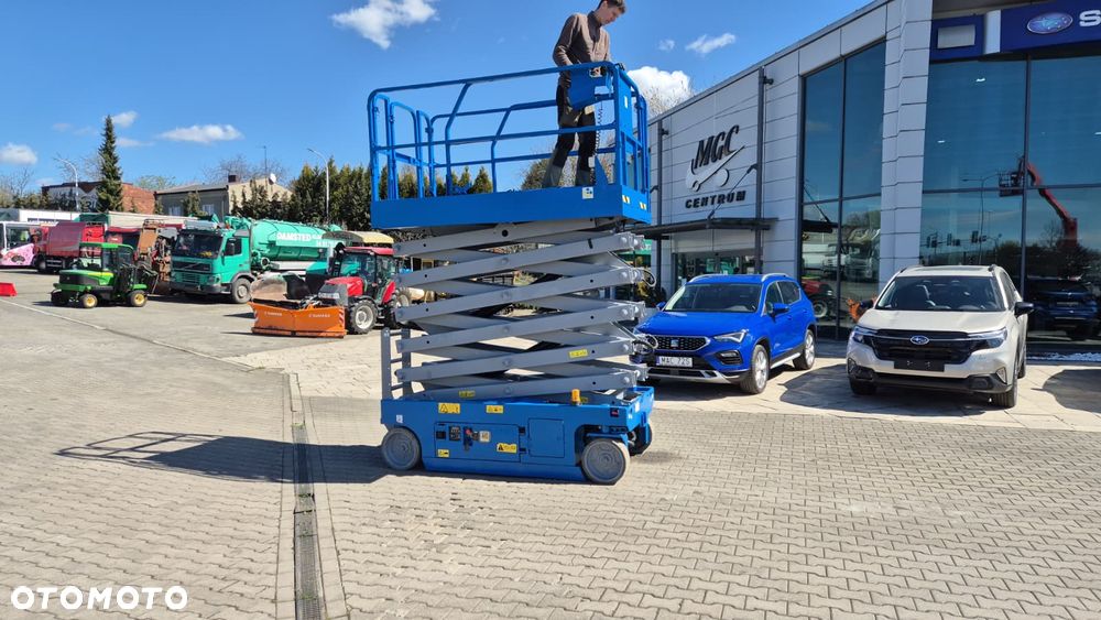 Genie GS 4047 / 1 WŁ / SUPER STAN / ODNOWIONY / NISKIE MOTOGODZINY / MAX 14 METRÓW / MAX 350 KG ŁADOWNOŚĆ - 25