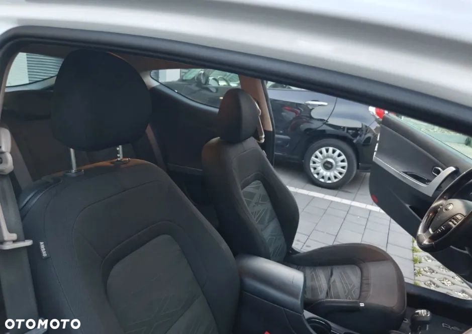 Kia ProCeed 1.4 XL - 16