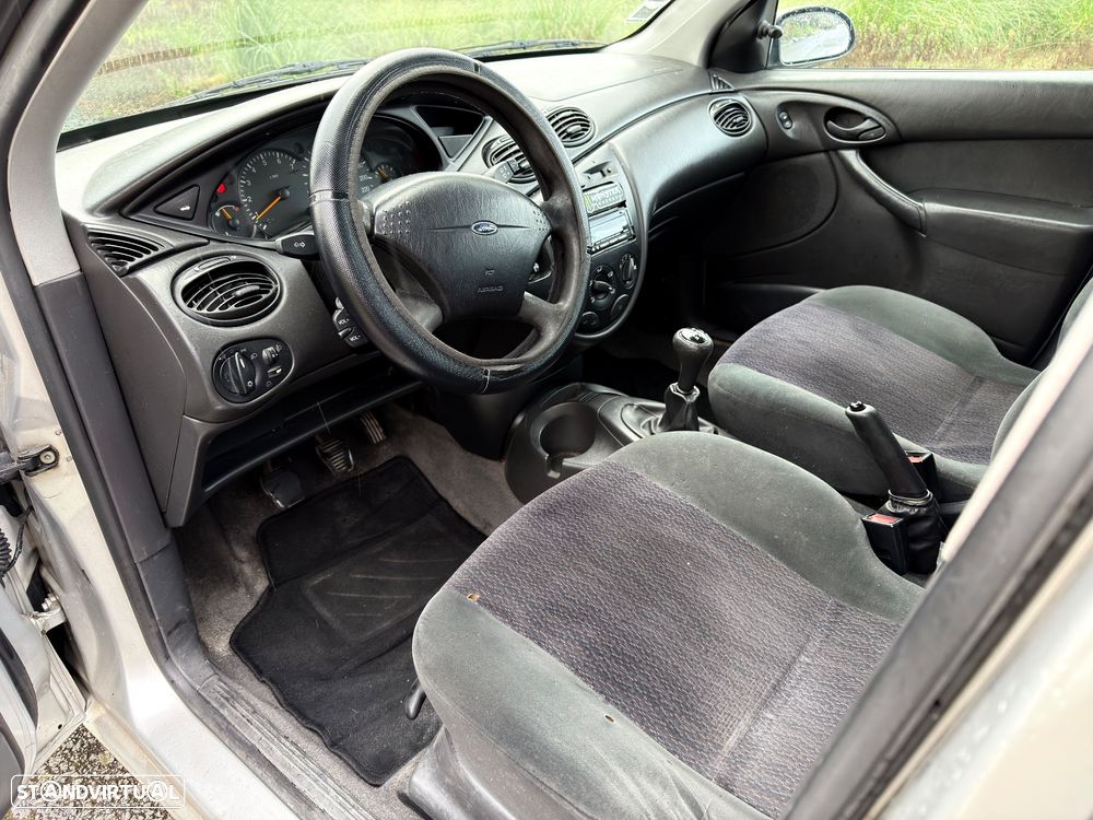 Ford Focus SW 1.4 Ambiente - 9