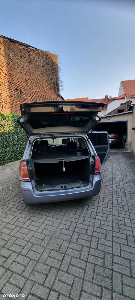 Opel Zafira - 12