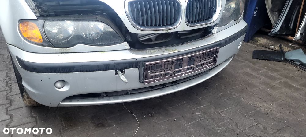 BMW 3 E46 Lift 2,0 Diesel na części BRAK: -BŁOTNIK PRAWY/LEWY - 2