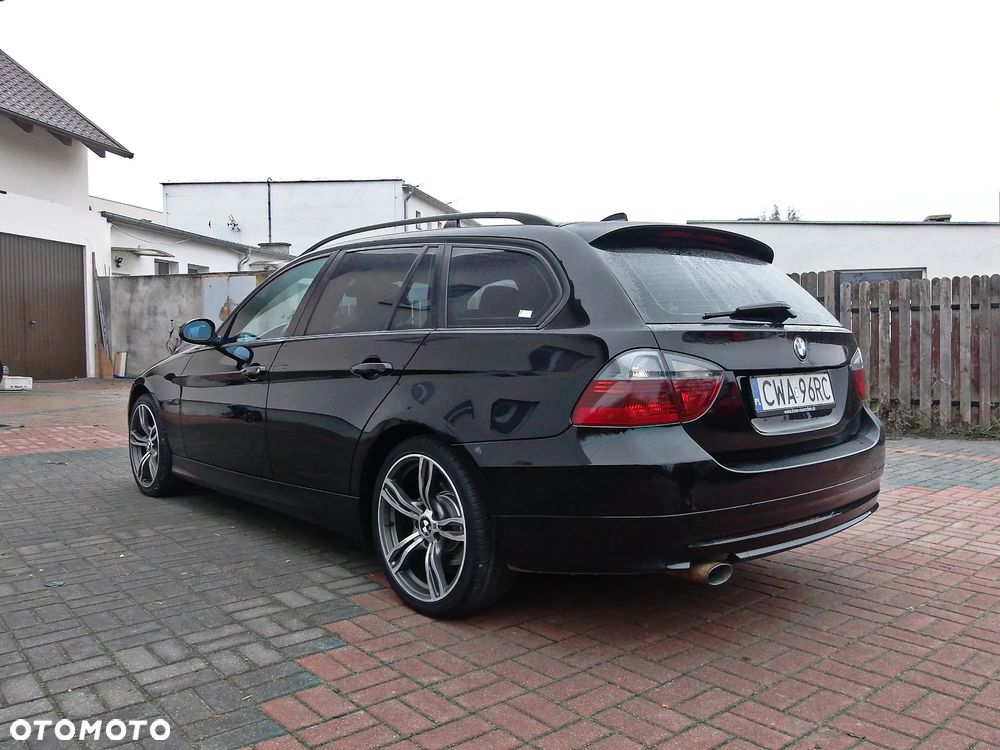 BMW Seria 3 320d DPF Touring Edition Fleet - 4