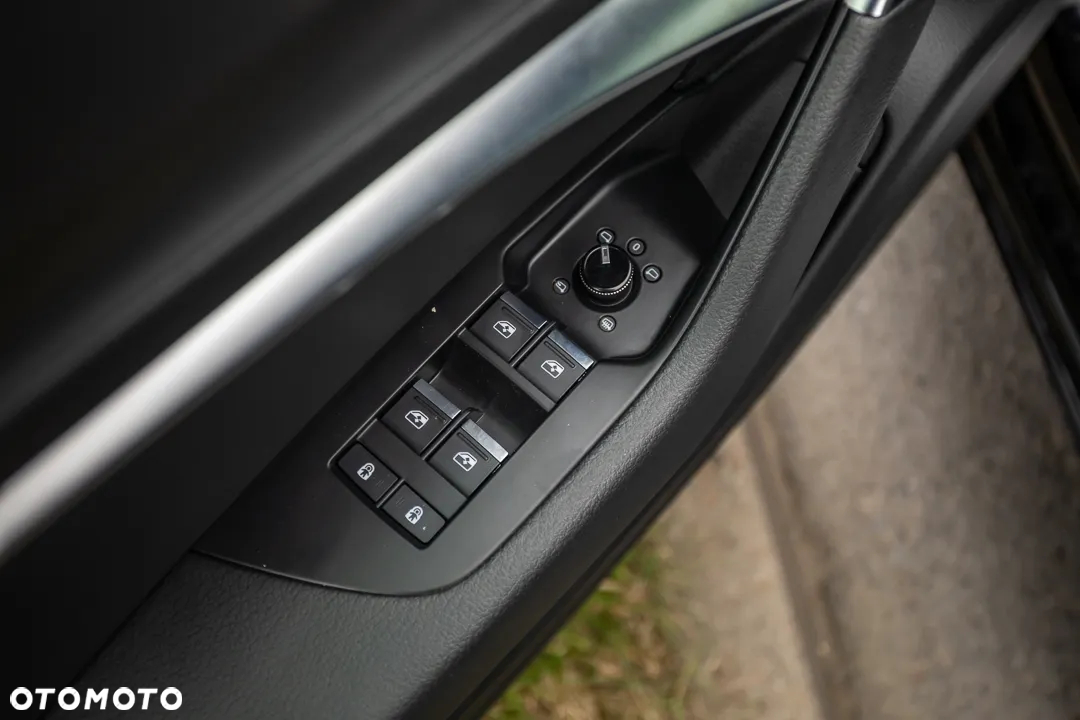 Audi A6 Avant 40 TDI quattro S tronic - 26