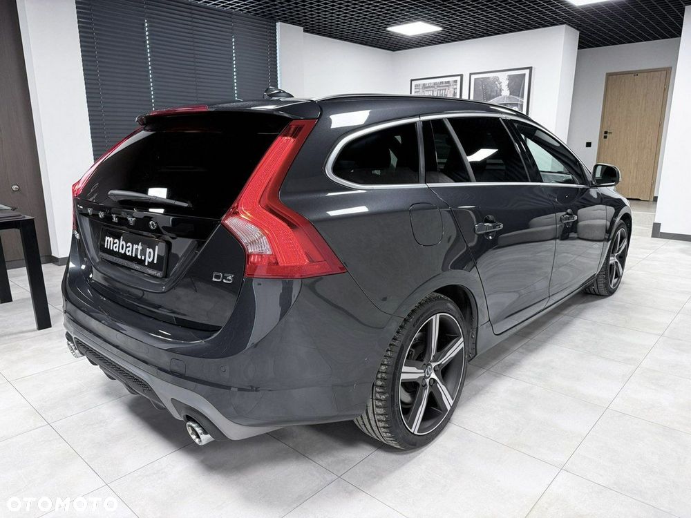 Volvo V60 D3 R-Design - 5