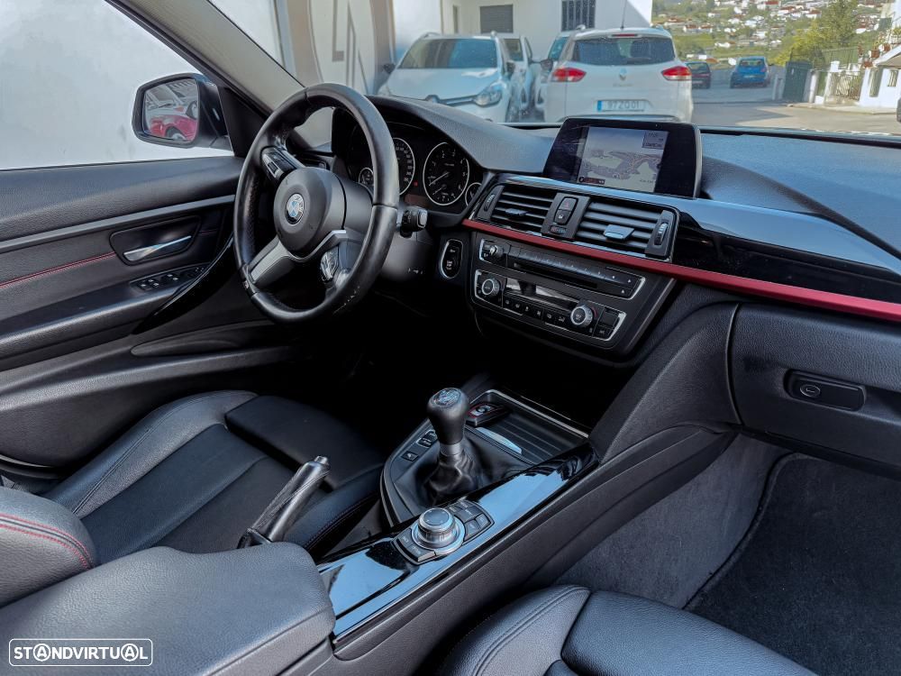 BMW 318 d Sport Line - 4