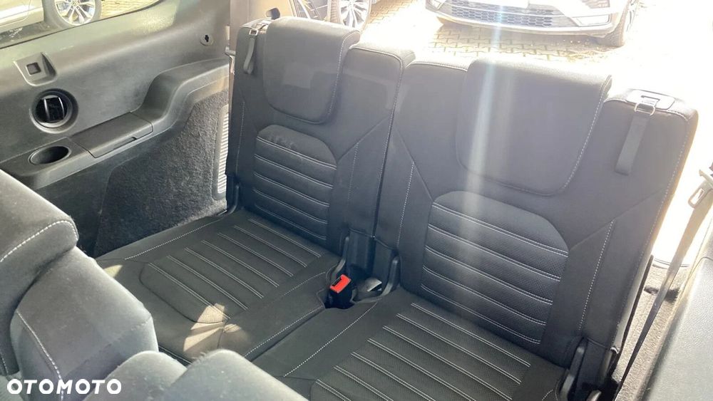 Ford Galaxy - 16
