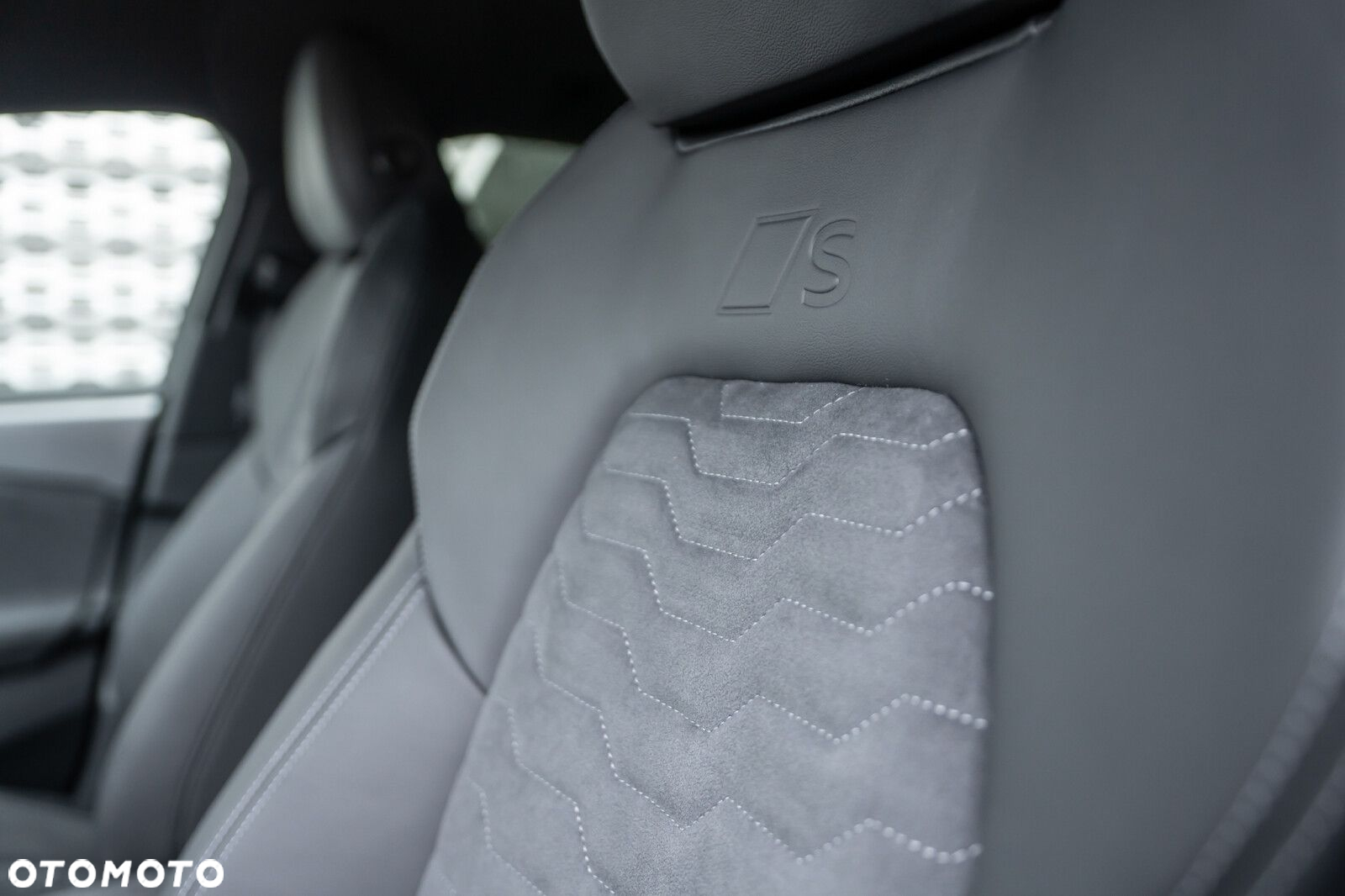 Audi A6 Sportback e-tron - 11