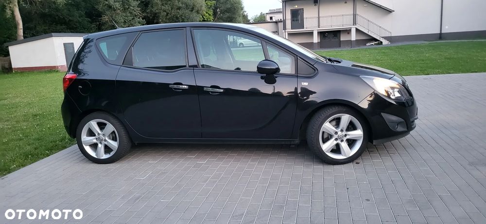Opel Meriva 1.4 T Cosmo - 11
