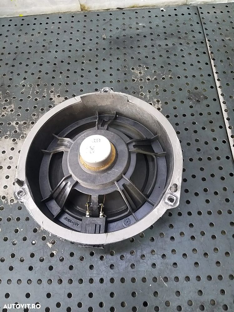 Boxa audio dreapta spate audi q3 8u 8r0035411 - 3