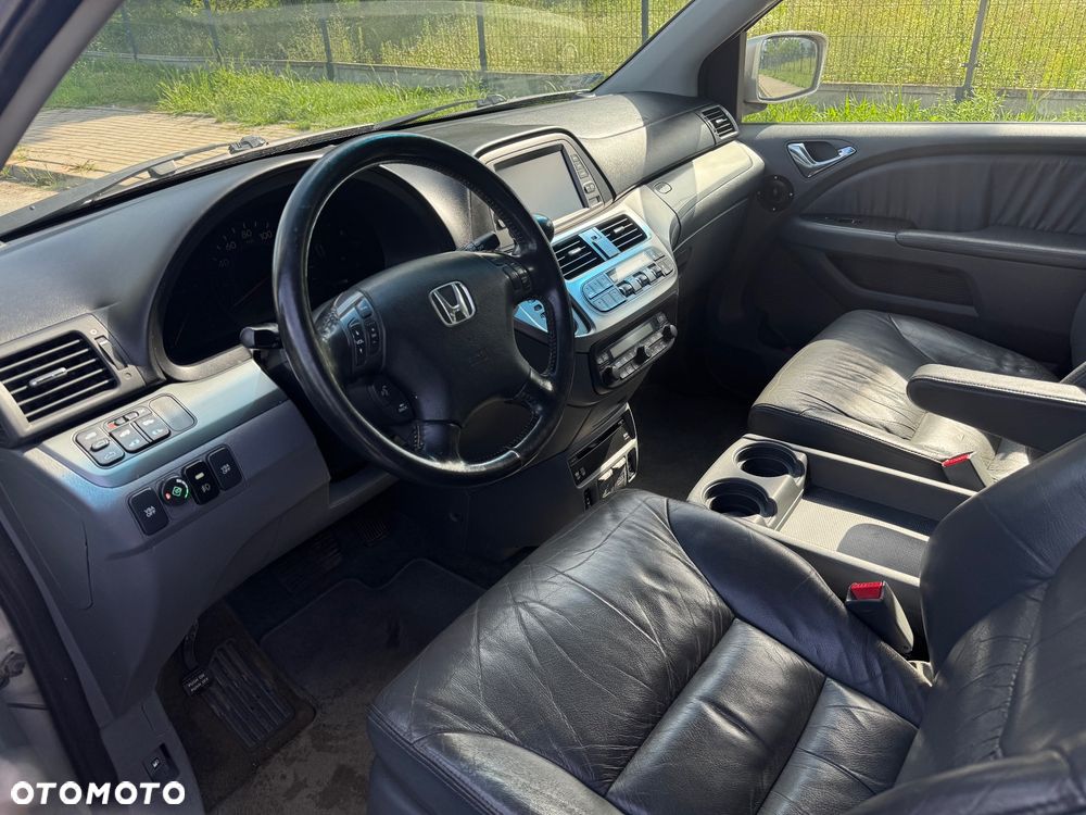 Honda Odyssey 3.5 LX - 10