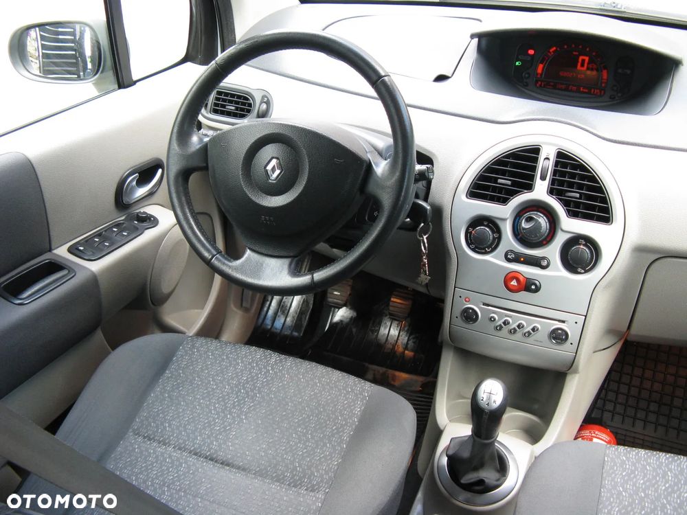 Renault Modus 1.4 Luxe Privilege - 19
