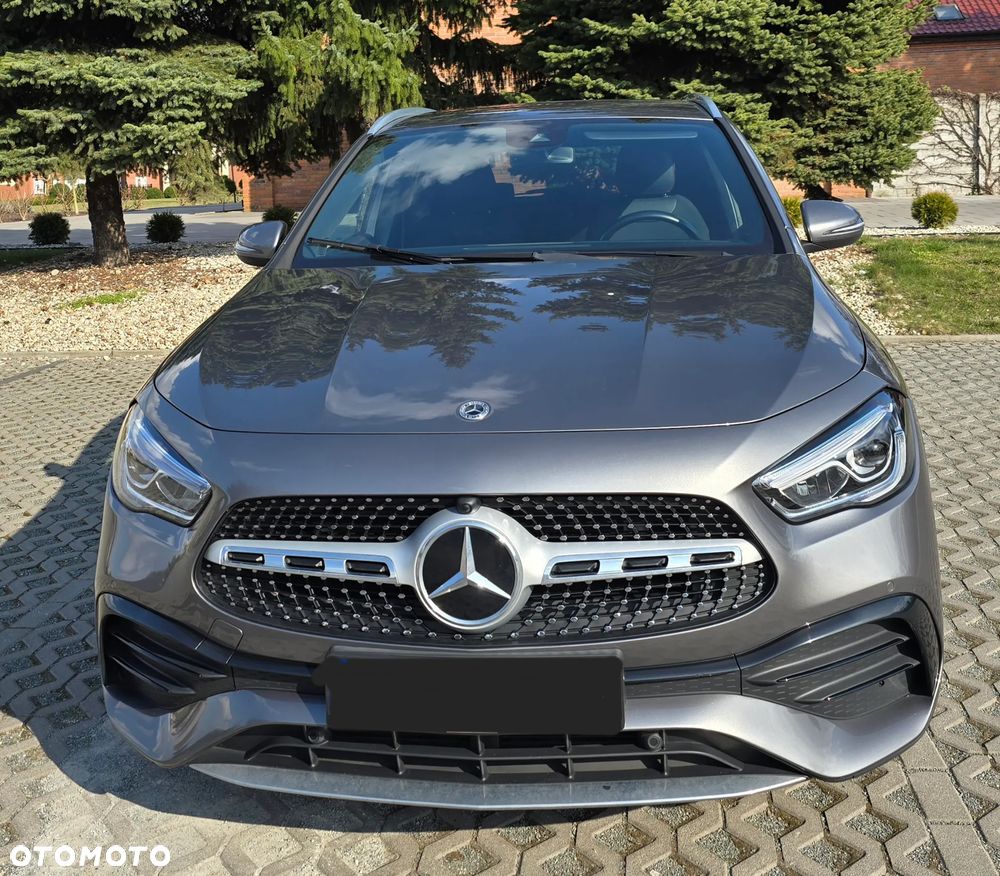 Mercedes-Benz GLA 200 d - 11