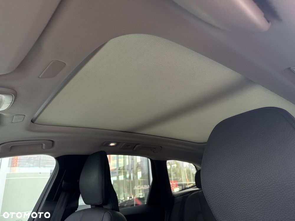 Volvo XC 60 B4 D AWD Plus Bright - 31