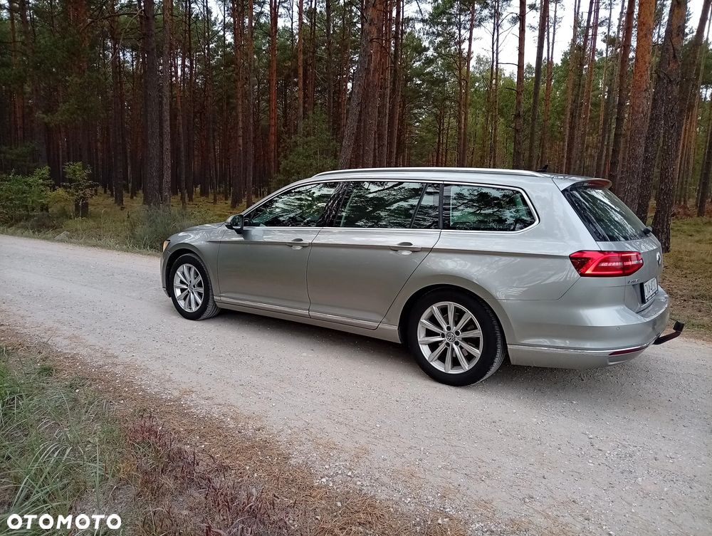 Volkswagen Passat - 16