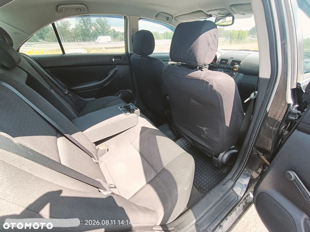 Toyota Avensis 2.0 D-4D Sol - 15