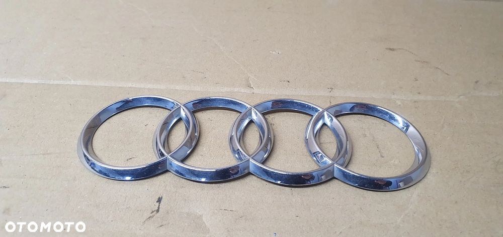 Znaczek emblemat logo klapy Audi A4 B8 - 2