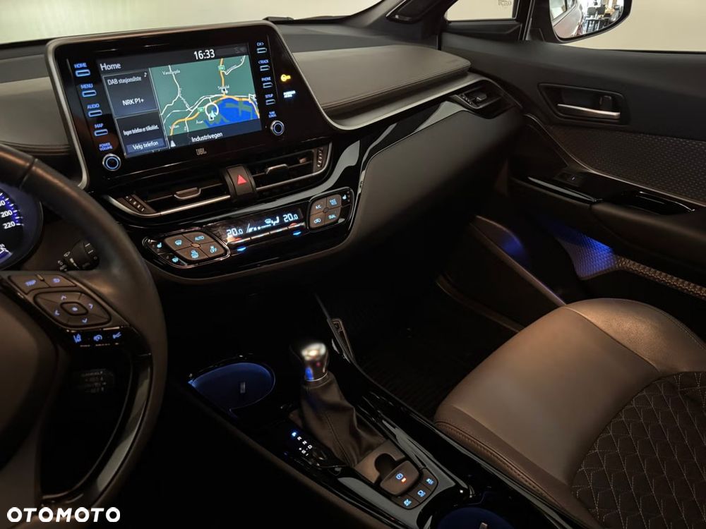 Toyota C-HR 2.0 Lounge - 32