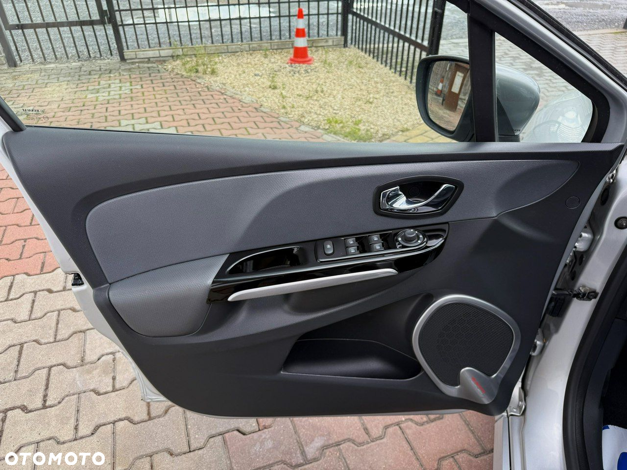 Renault Clio Grandtour Energy TCe 120 EDC GT - 14