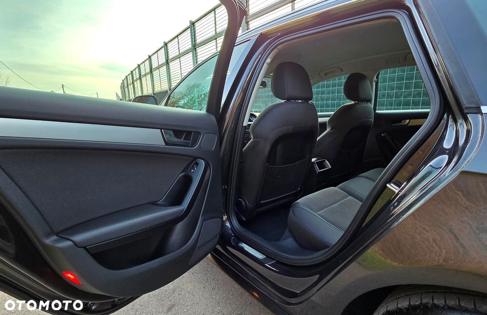 Audi A4 Avant 2.0 TDI DPF quattro - 33