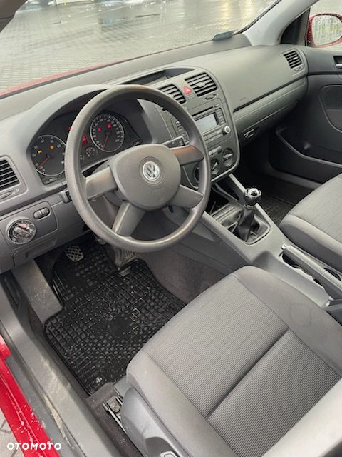 Volkswagen Golf 1.6 FSI Q-Line - 5