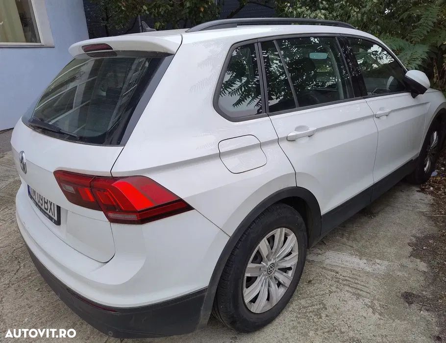 Volkswagen Tiguan 1.5 TSI ACT Comfortline - 3