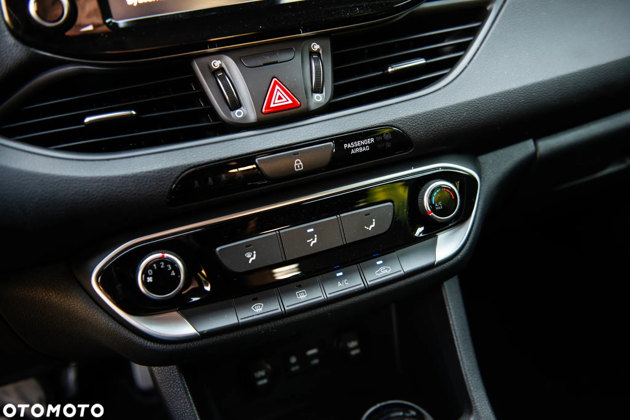 Hyundai i30 Kombi 1.4 T-GDI DCT Premium - 35