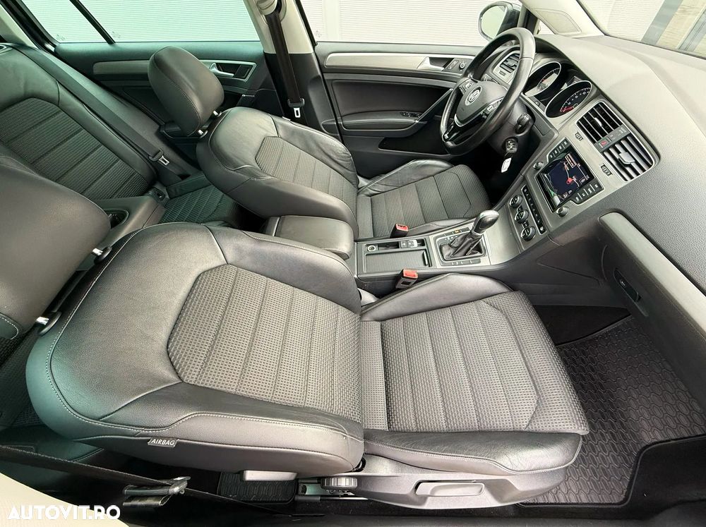 Volkswagen Golf 1.6 TDI DPF BMT DSG Highline - 20