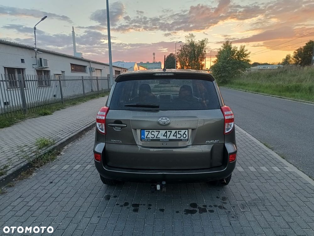 Toyota RAV4 - 5