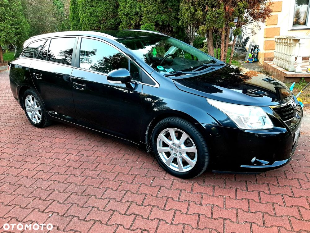 Toyota Avensis - 18
