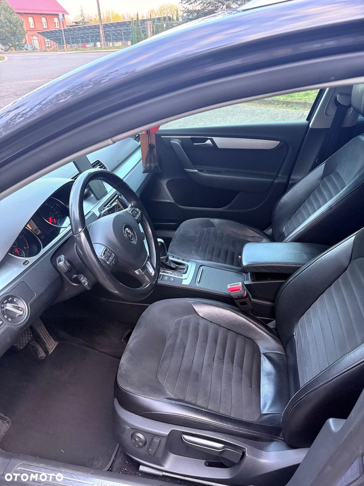 Volkswagen Passat 2.0 TDI DPF DSG Highline - 8