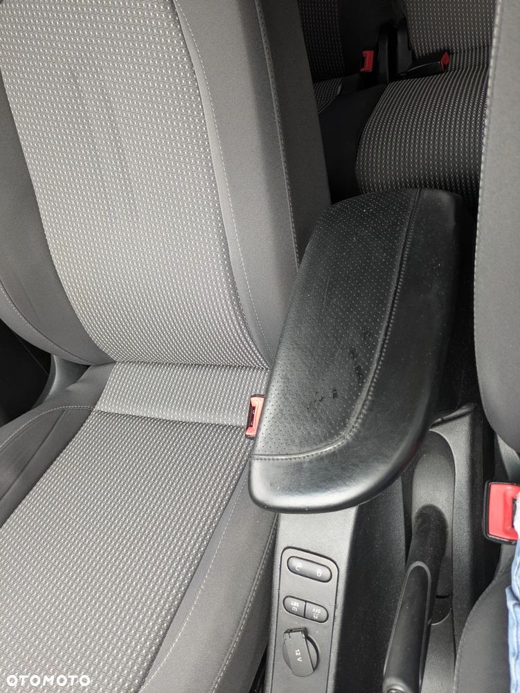 Seat Altea XL 1.6 TDI DPF CR Reference - 13