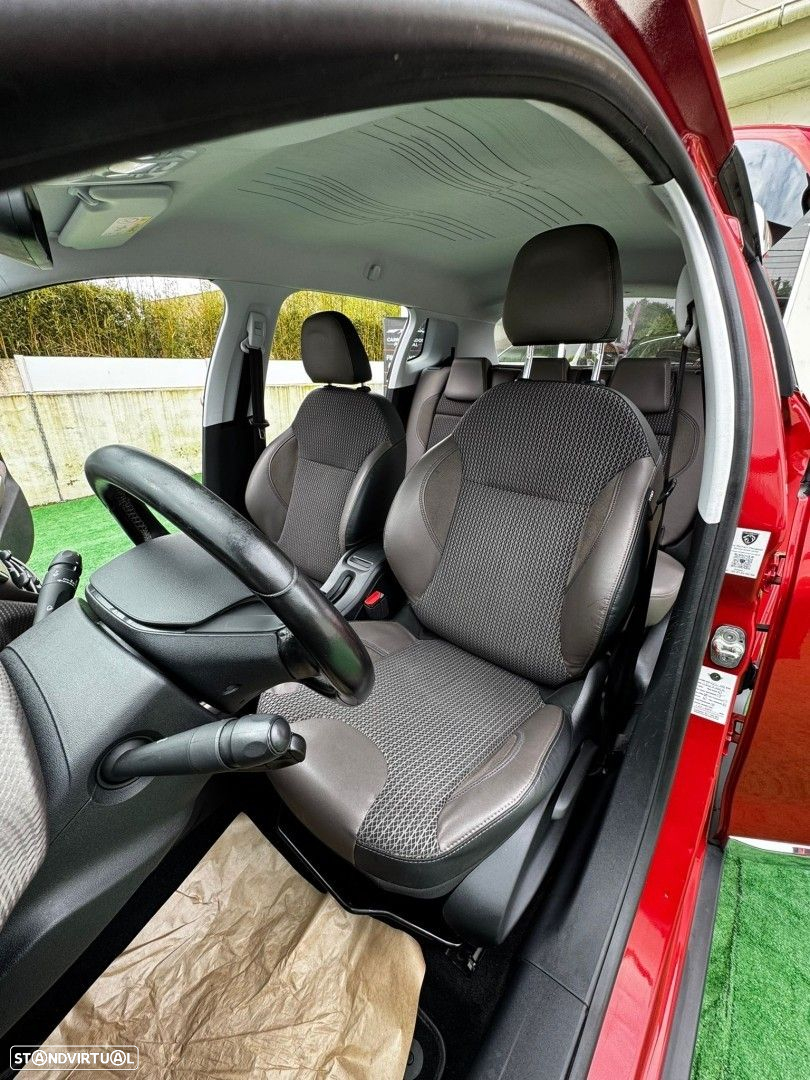 Peugeot 2008 1.2 PureTech Allure - 21