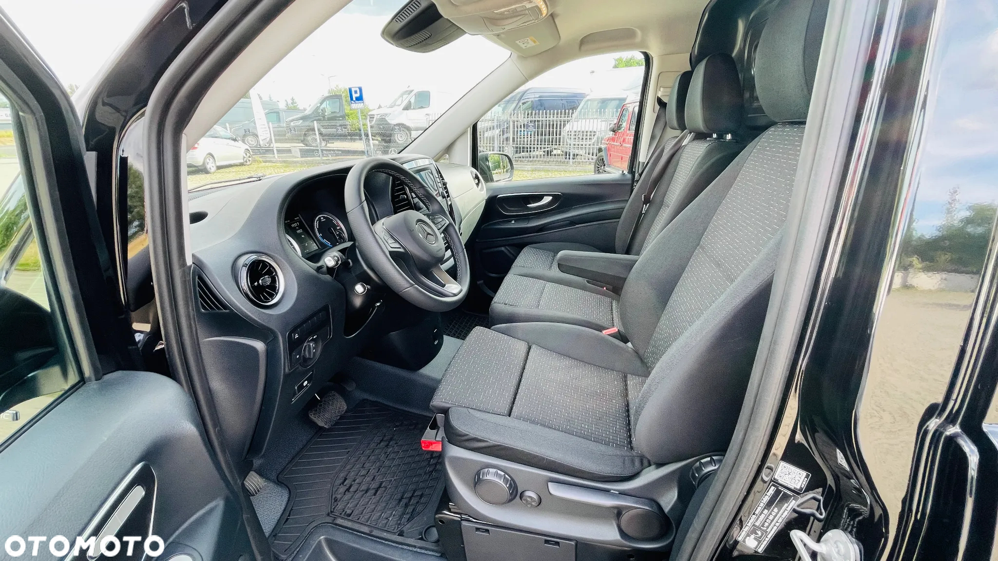 Mercedes-Benz Vito - 11