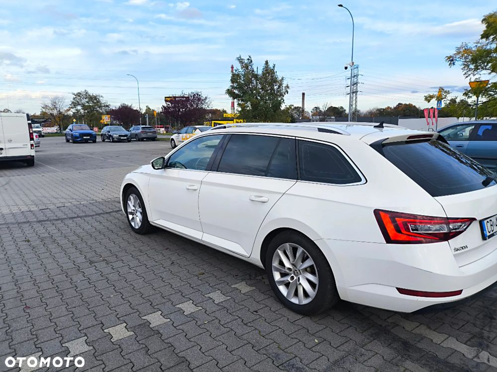 Skoda Superb 2.0 TDI 4x4 Style DSG - 17
