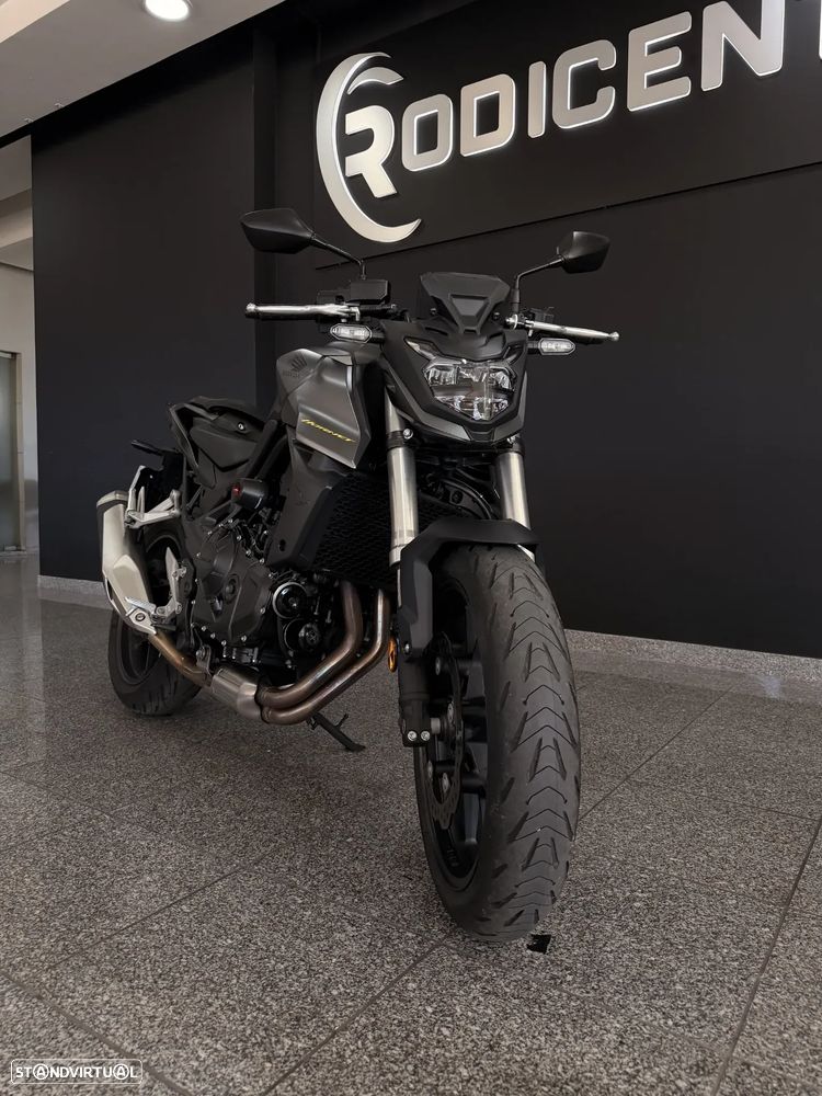 Honda Hornet - 2
