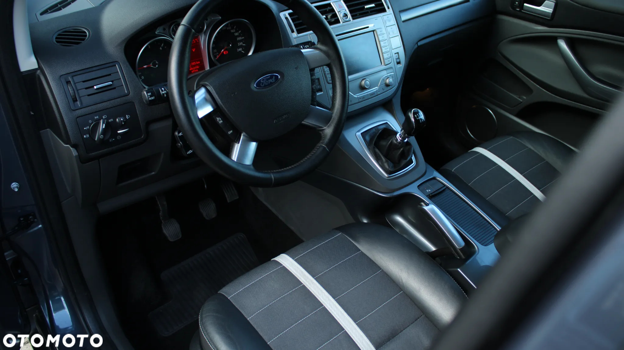 Ford Kuga 2.0 TDCi Titanium S - 22