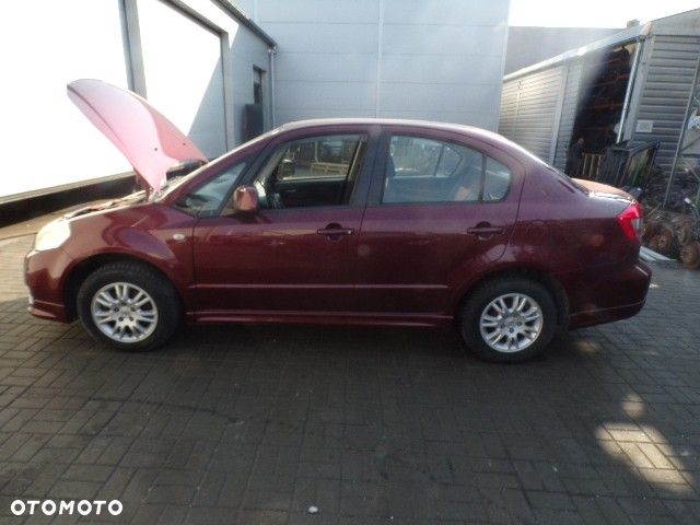 Części - Suzuki SX4 I 1.6 16V 107 KM SEDAN 08R - 3