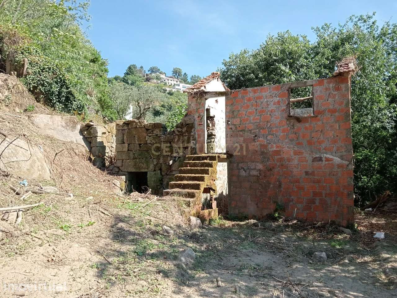 Moradia junto ao rio, para restauro, em Frende, Baião, Porto - Grande imagem: 5/40