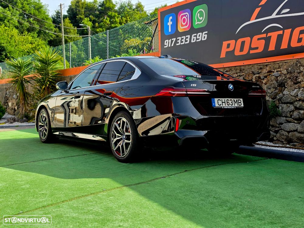 BMW i5 eDrive40 Pack Desportivo M - 3