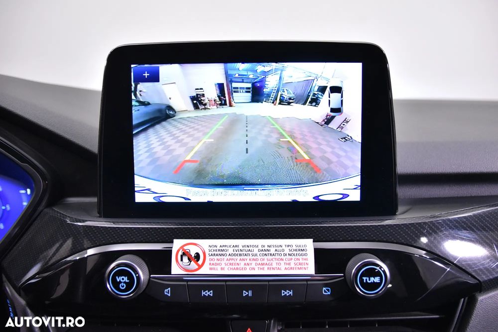 Ford Kuga 2.0 TDCi 2x4 Aut. ST-Line - 20