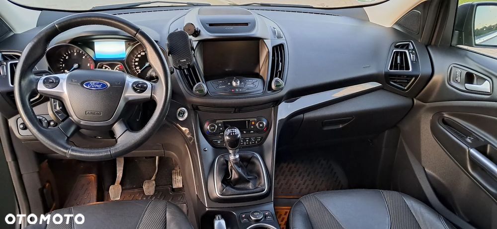 Ford Kuga 2.0 TDCi AWD Titanium - 17