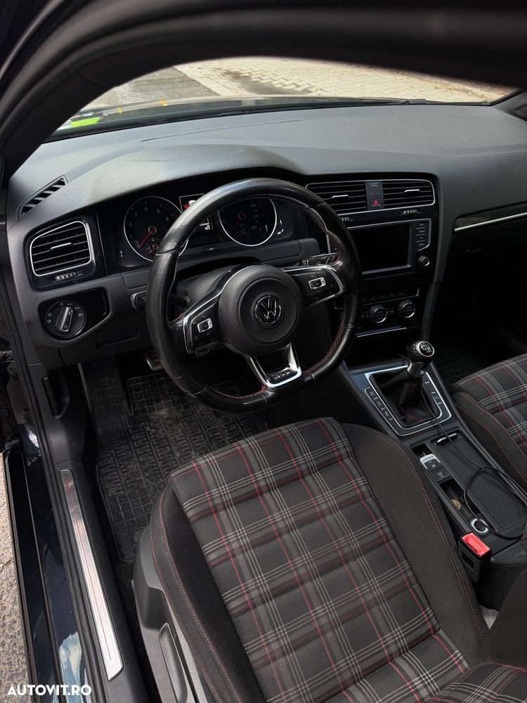 Volkswagen Golf 2.0 TSI BMT GTI Performance - 9
