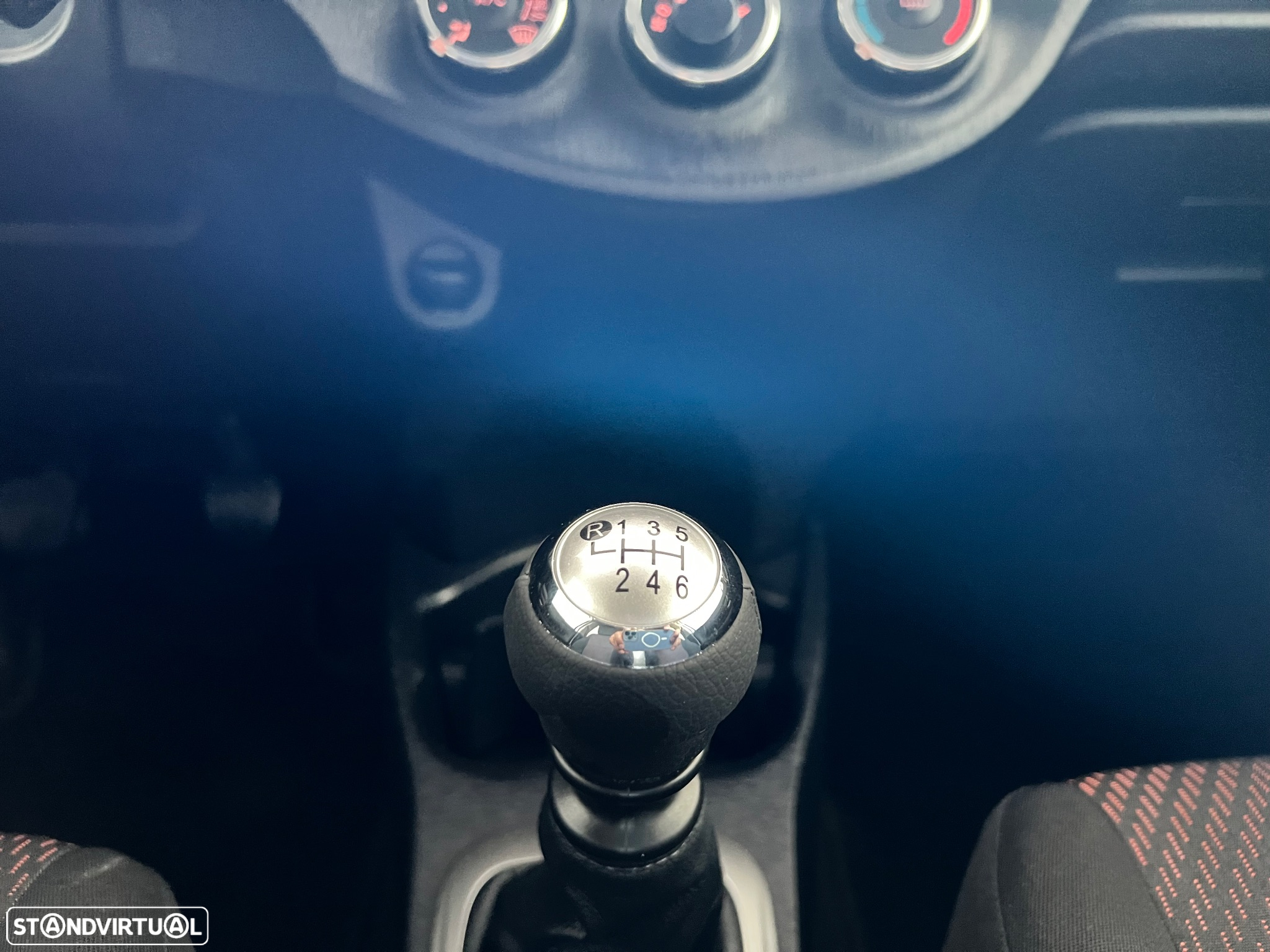 Toyota Yaris 1.4 D-4D Comfort - 11