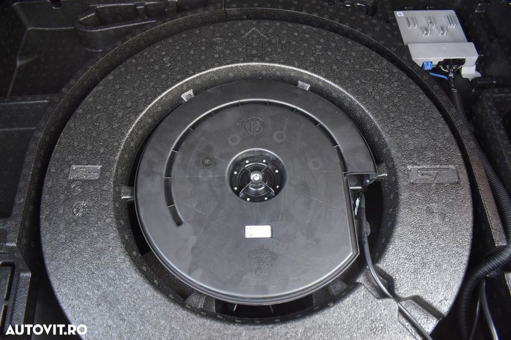 Ford Focus 2.3 Ecoboost 7DCT ST X - 28