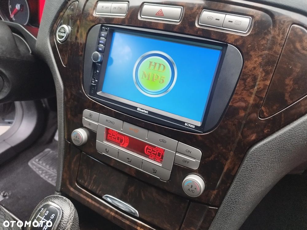 Ford Mondeo 2.0 Ghia Executive - 23