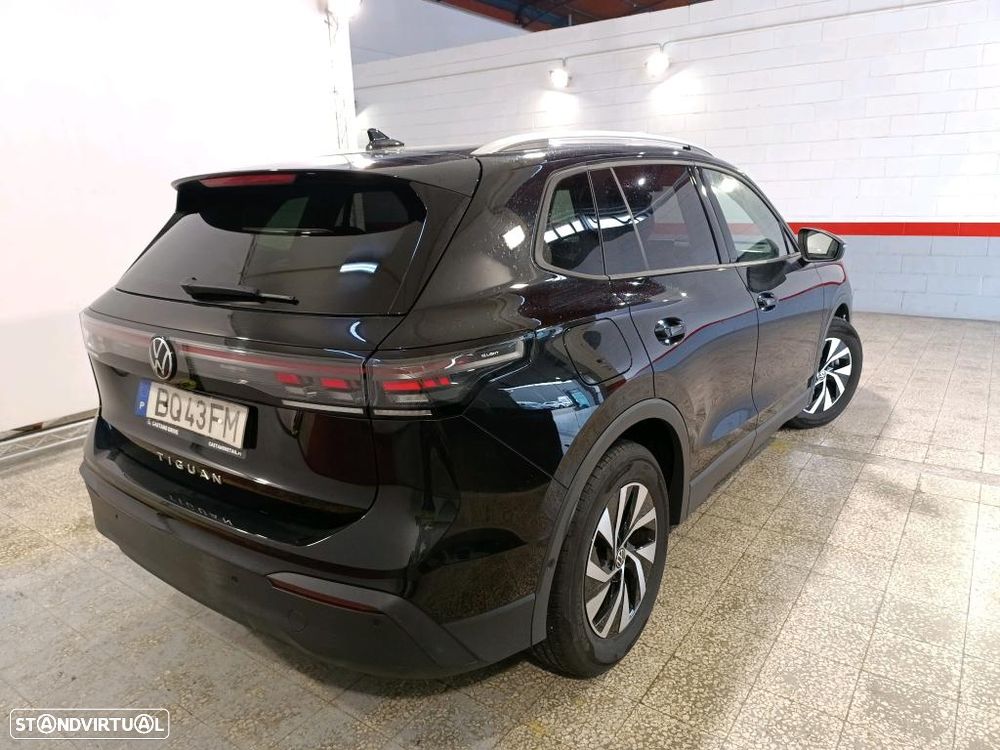 VW Tiguan 2.0 TDI Urban DSG - 4