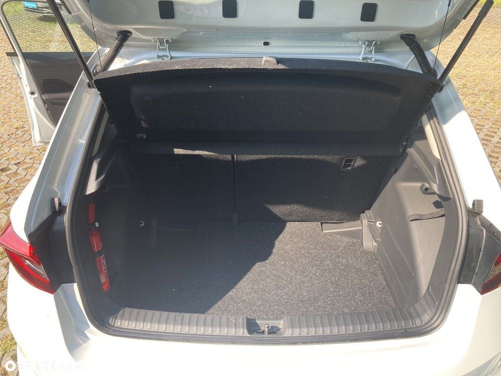 Skoda Fabia 1.0 TSI Selection DSG - 28