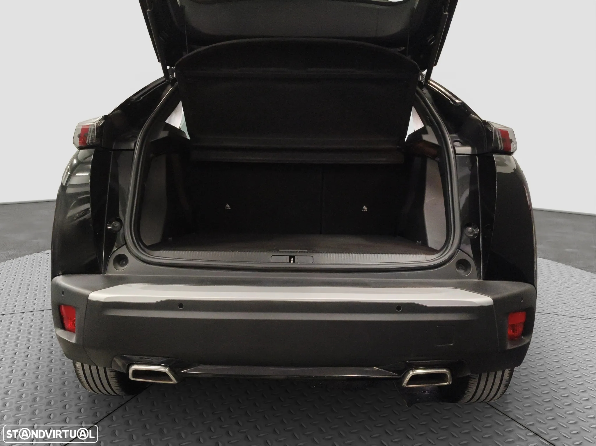 Peugeot 2008 1.2 PureTech Active Pack EAT8 - 33
