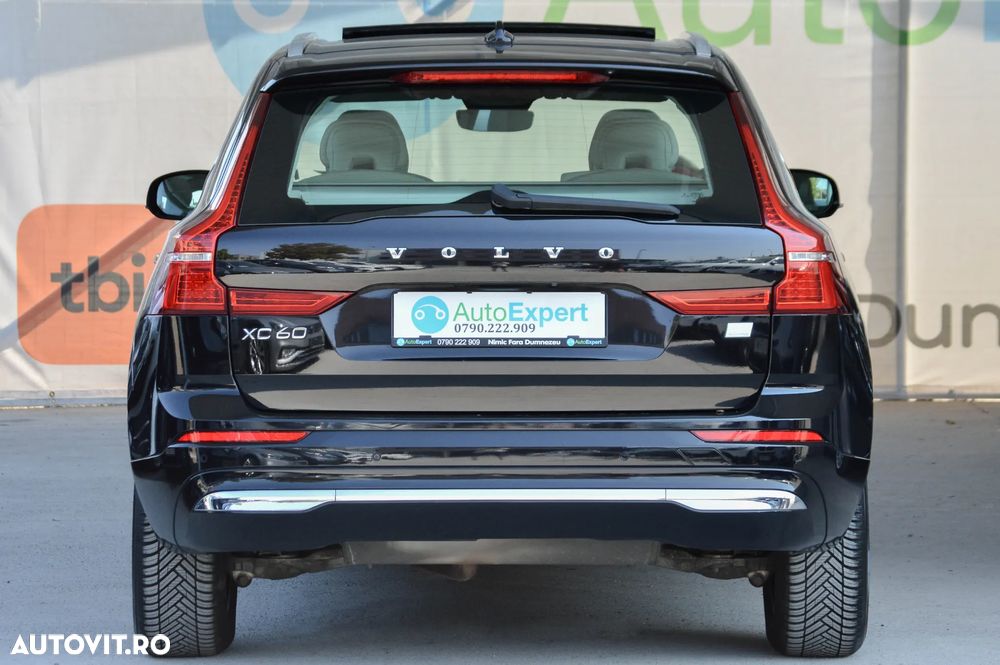 Volvo XC 60 T6 AWD Ultra Black Edition - 28